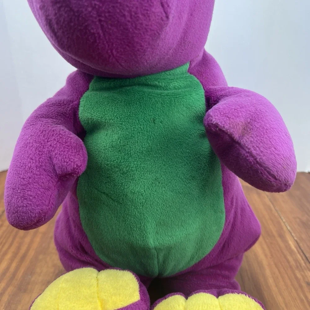 Barney 18